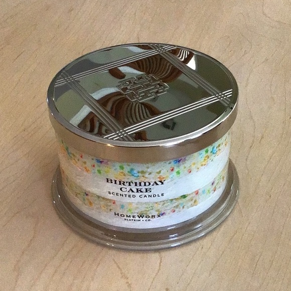New Homework Slatkin & Co. Scented Candle Birthday Cake 18oz. - Picture 2 of 5